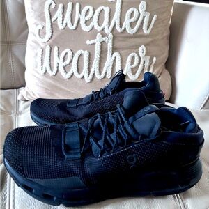 On Cloud Running Hiking Athletic Tennis athletic shoes